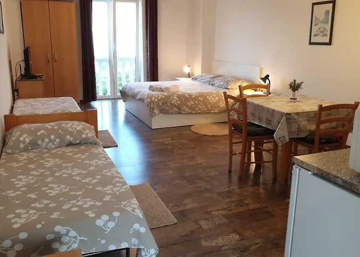 Kolmanic, Sea View, Free Privat Parking Apartament