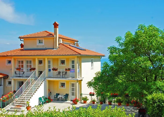 Kolmanic, Sea View, Free Privat Parking Apartament