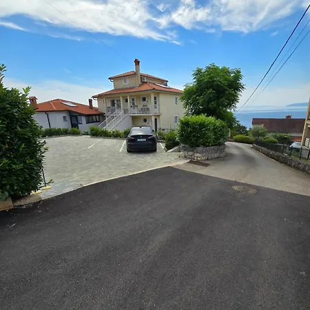 아파트 Kolmanic, Sea View, Free Privat Parking Ičići