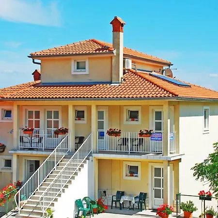 Kolmanic, Sea View, Free Privat Parking Apartment